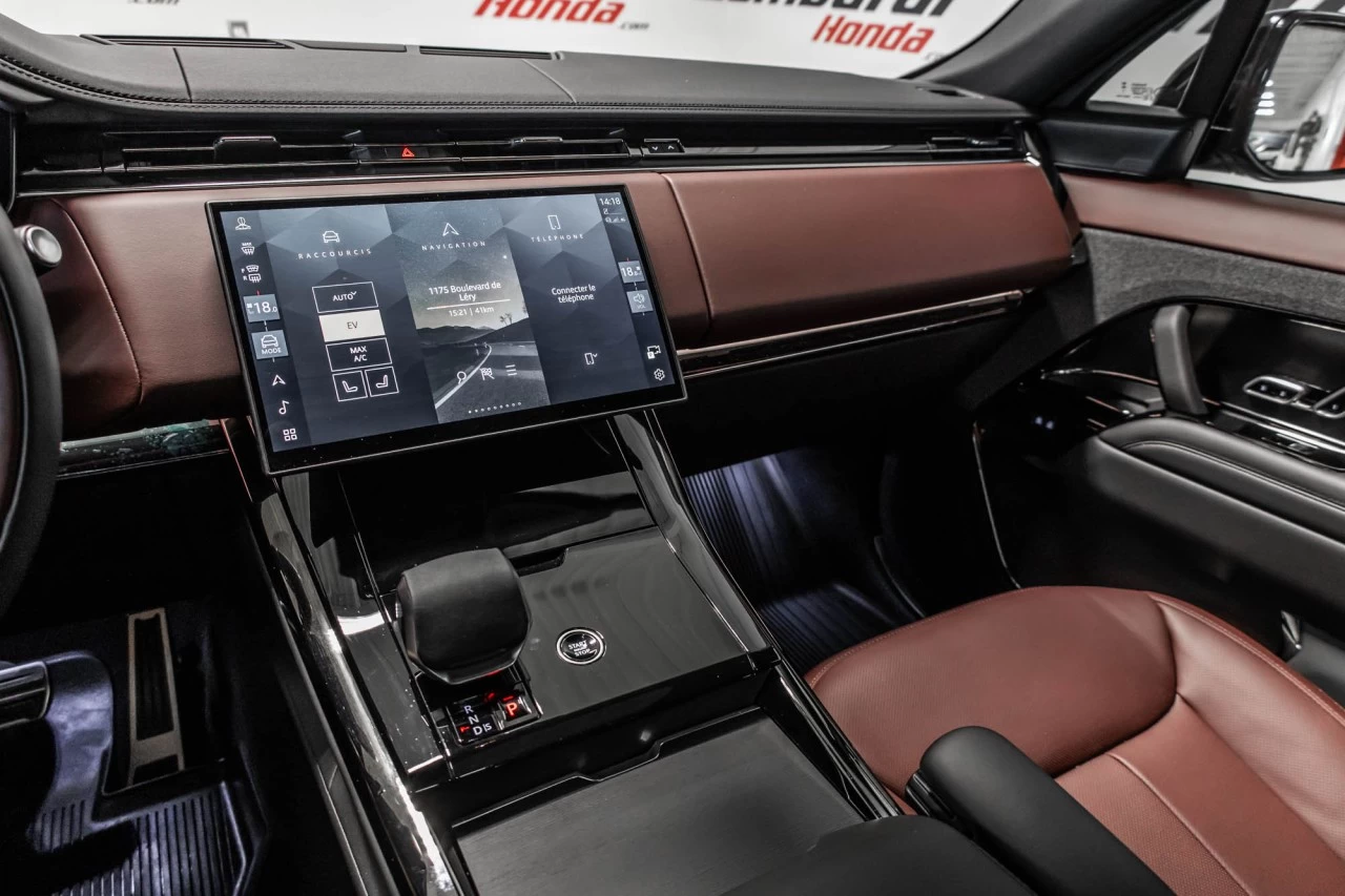 2025 Land Rover Range Rover Sport Dynamic SE https://www.lombardihonda.com/resize/b990ff35b810a3abc0cc817b2ca24889-1