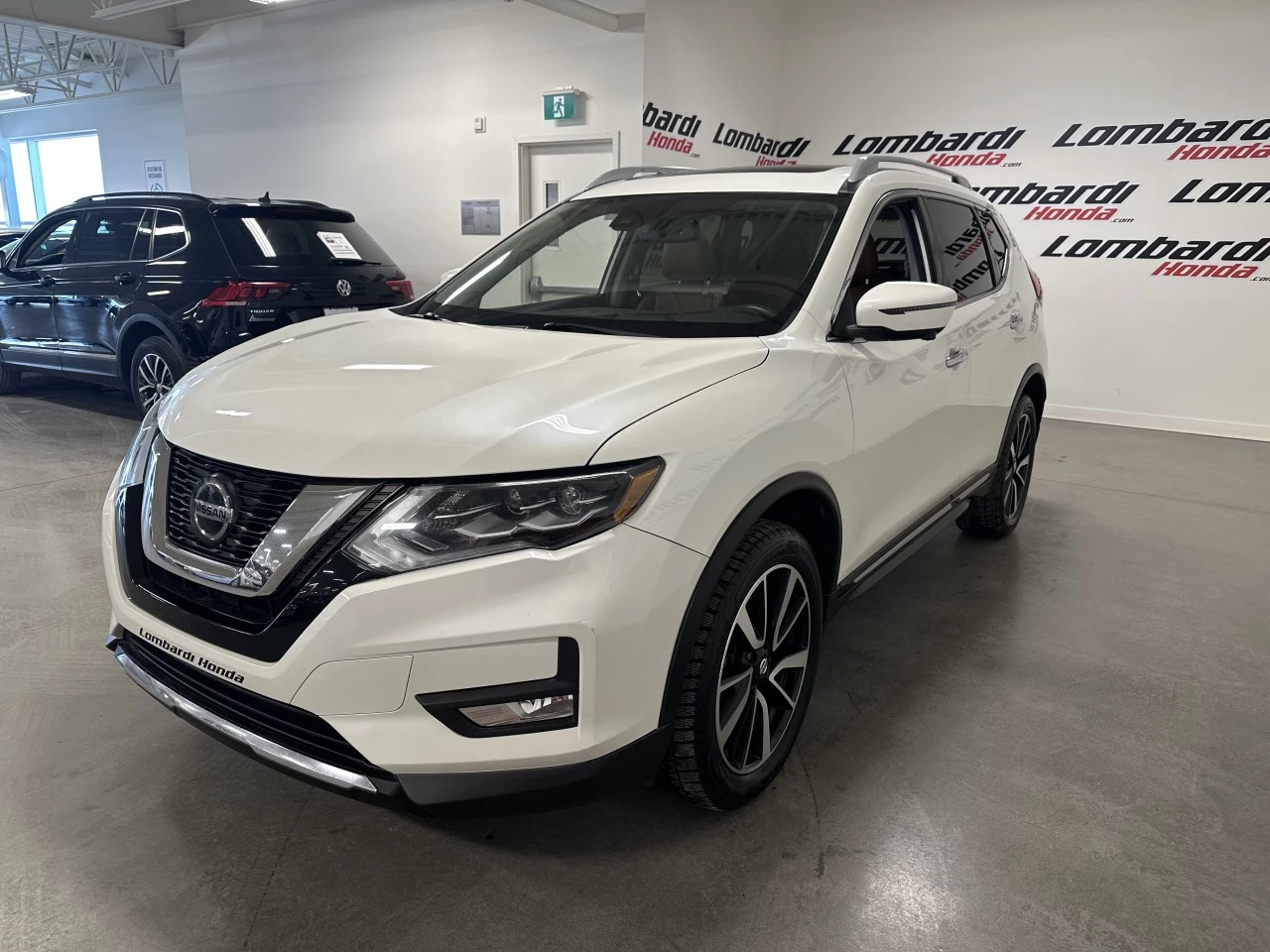 2018 Nissan Rogue SL Main Image