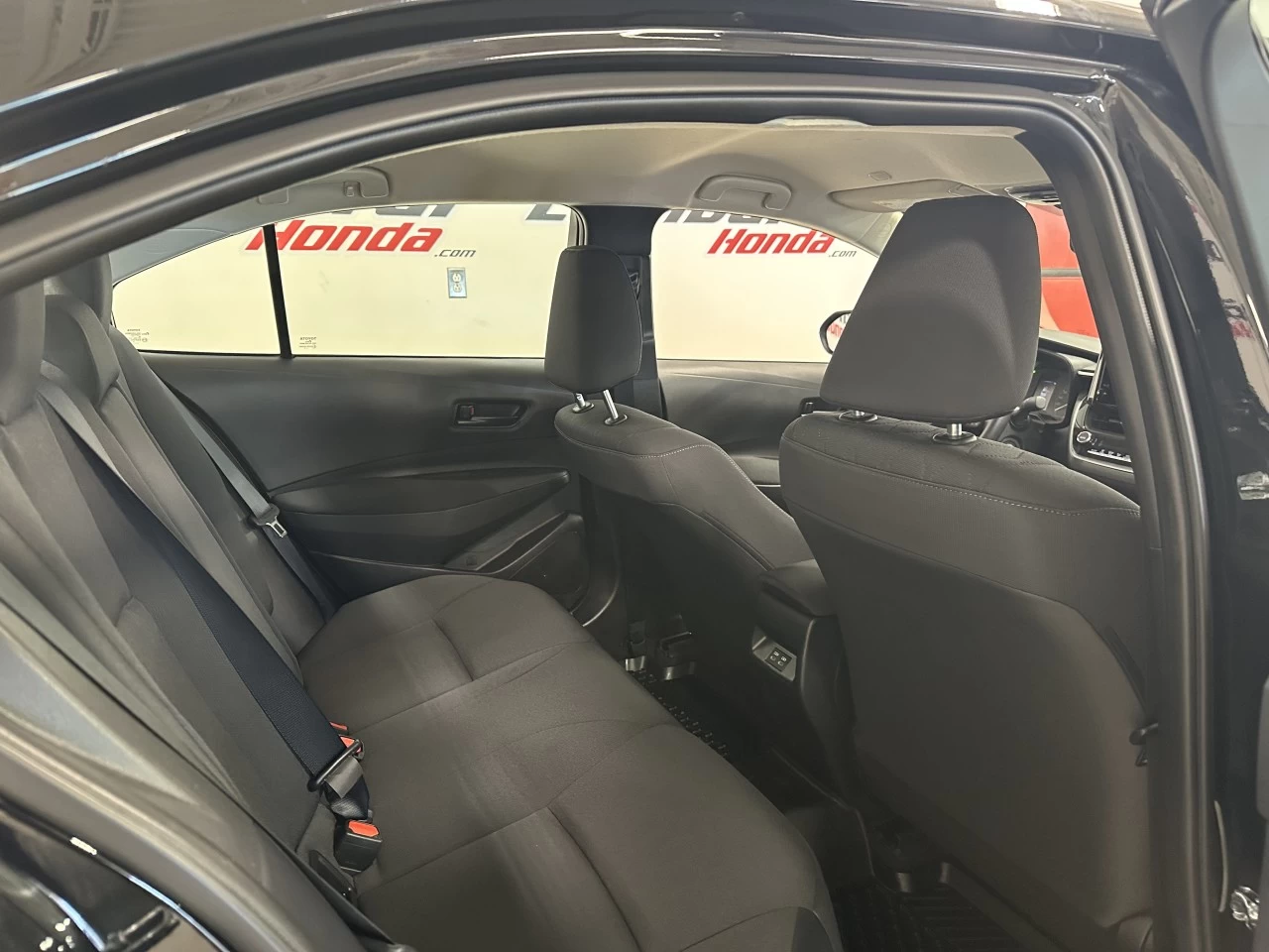 2024 Toyota Corolla
                                                    LE Main Image