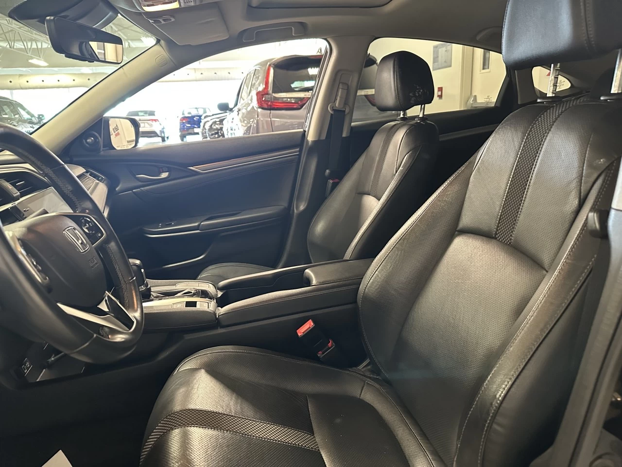 2020 Honda Civic
                                                    Touring Main Image