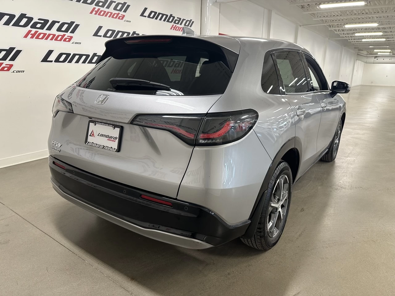 2024 Honda HR-V EX-L Navi https://www.lombardihonda.com/resize/b990ff35b810a3abc0cc817b2ca24889-1