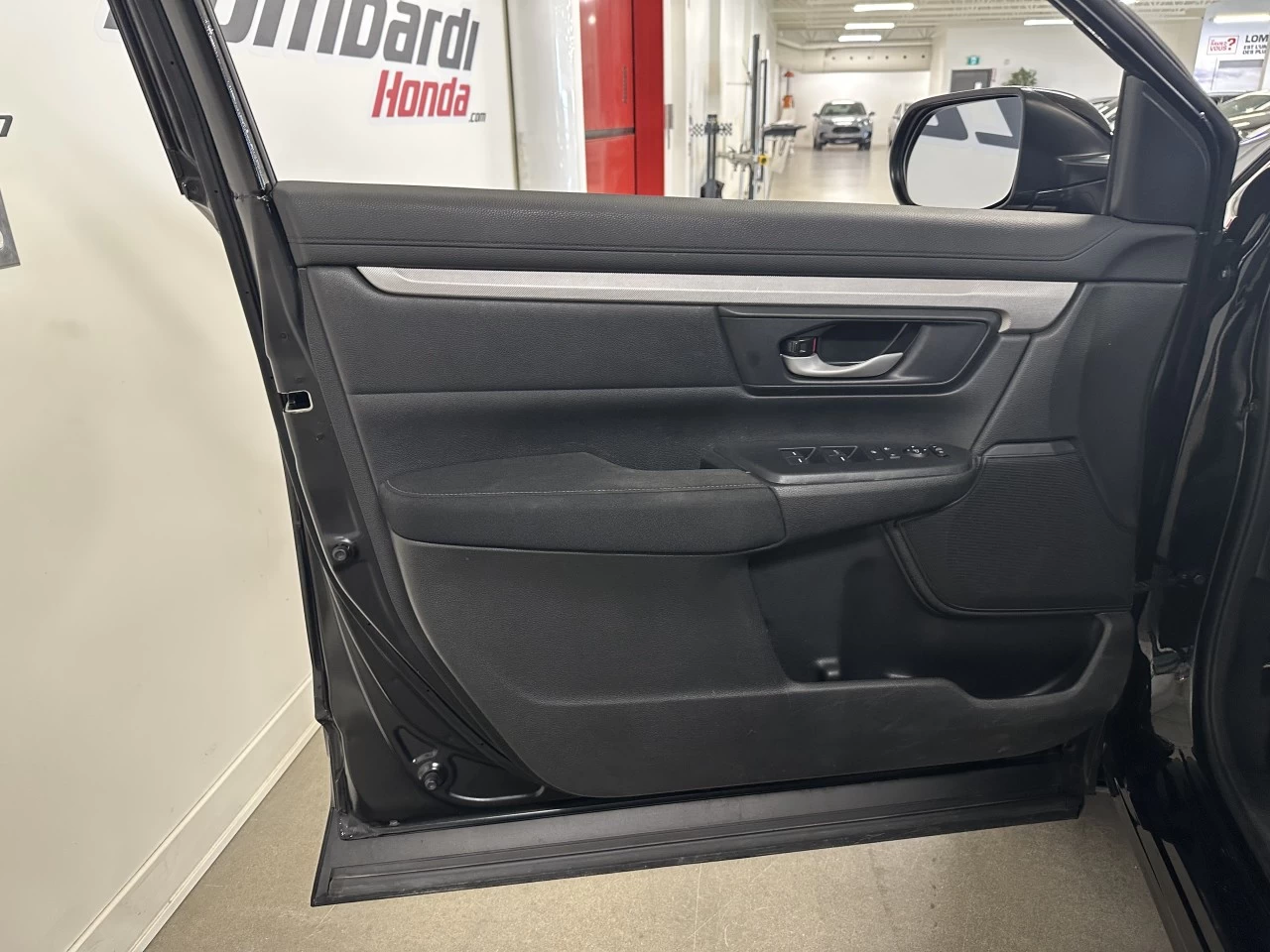 2022 Honda CR-V
                                                    LX Main Image