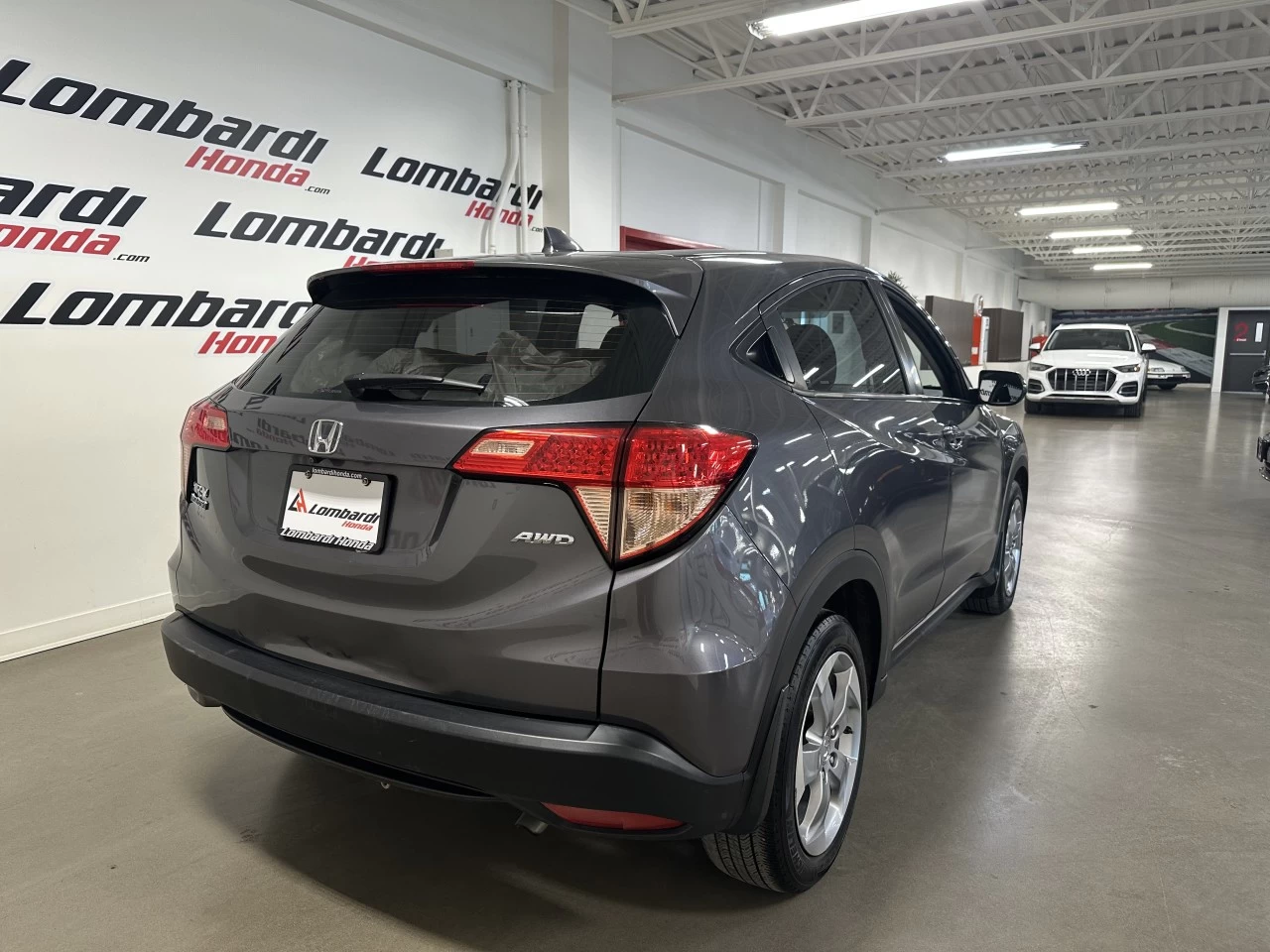 2017 Honda HR-V
                                                    LX Main Image