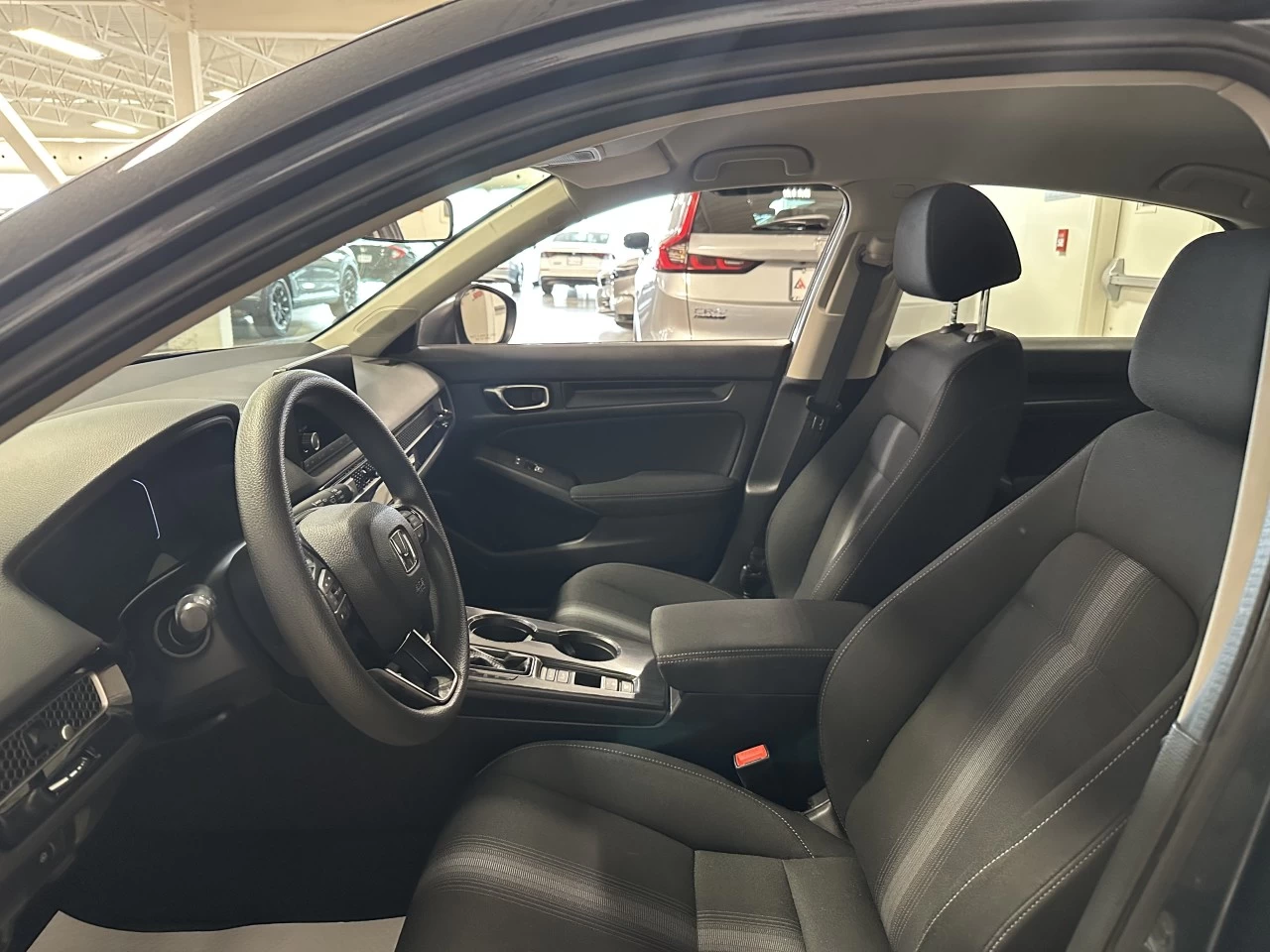 2022 Honda Civic Hayon
                                                    LX Main Image