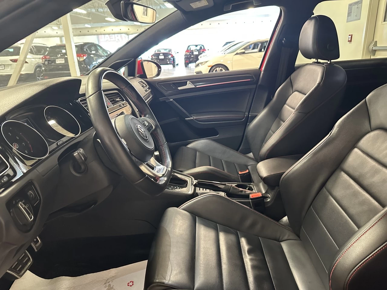 2019 Volkswagen Golf Auto Main Image