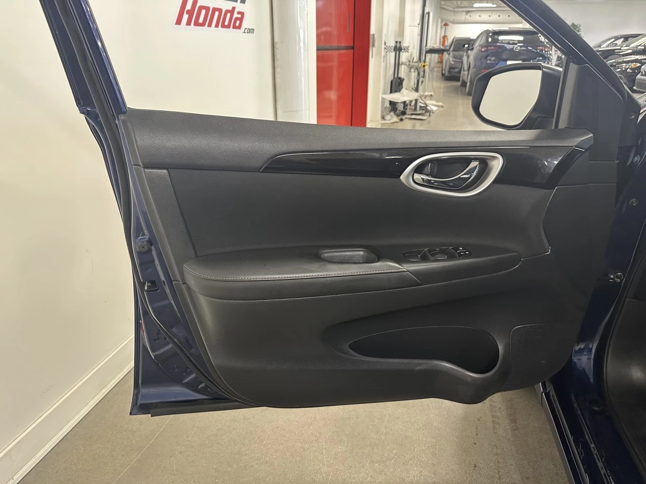 2019 Nissan Sentra
                                                    S/SV Main Image
