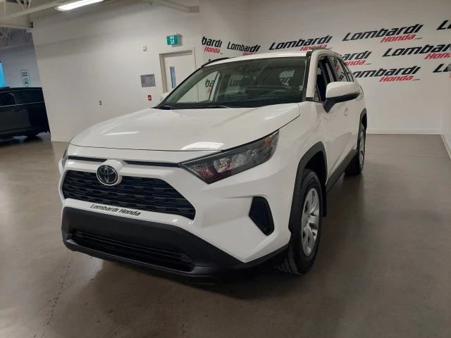 Toyota RAV4 LE 2021