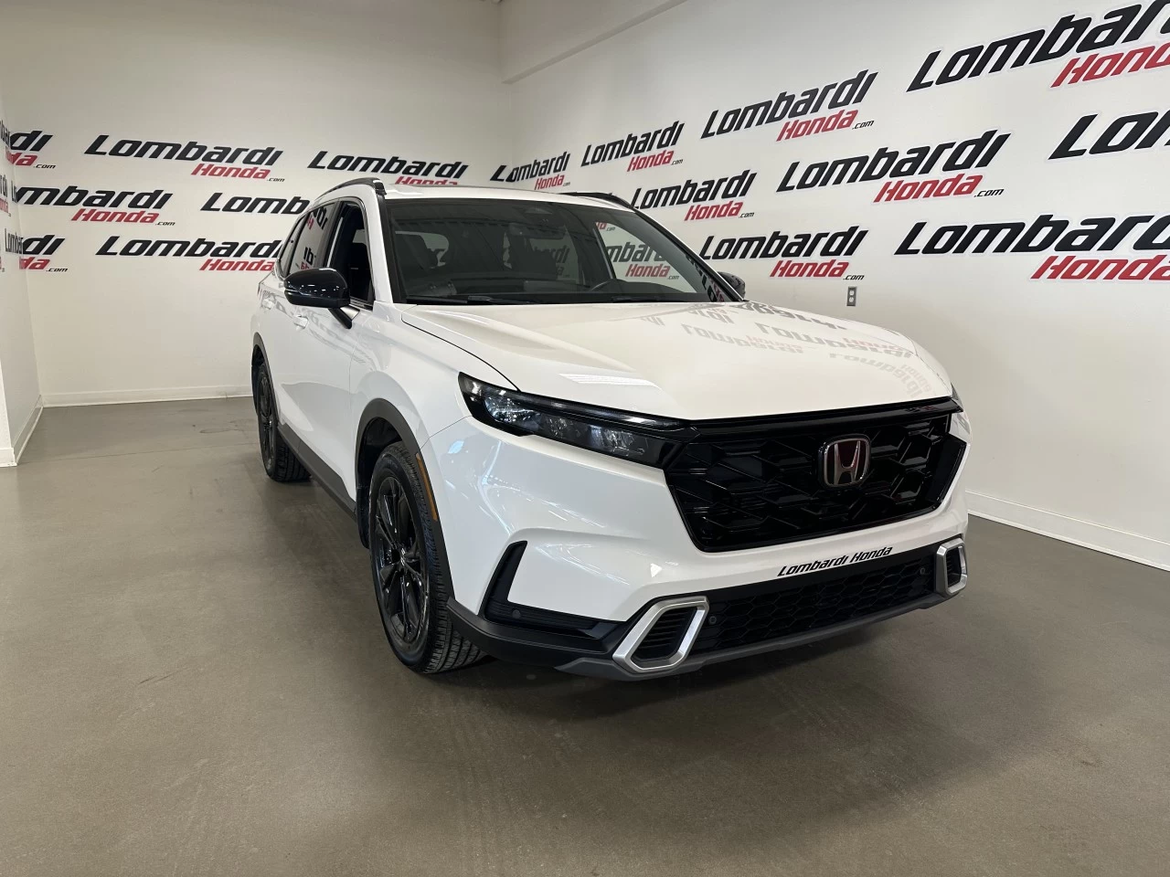2023 Honda CR-V Touring Main Image