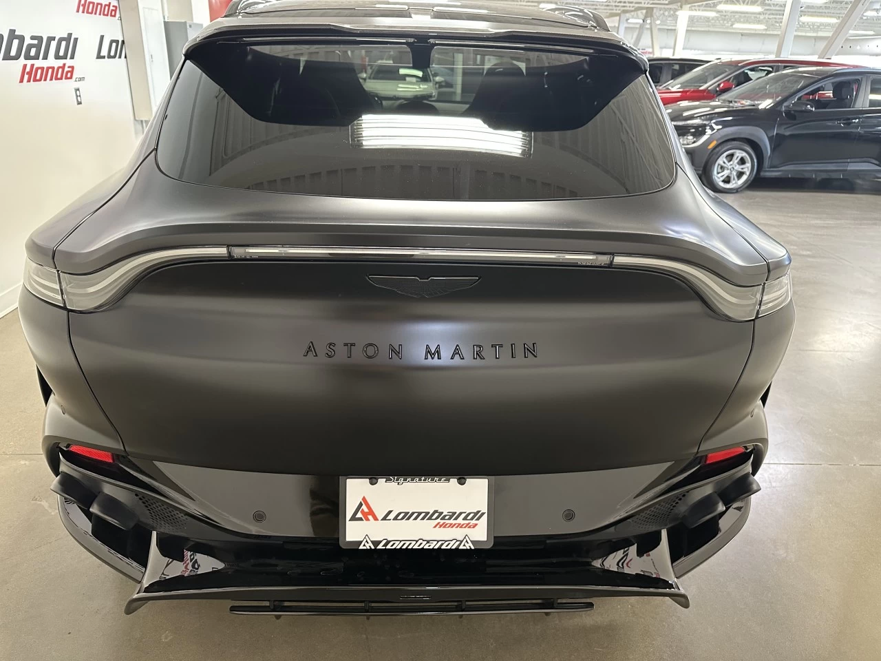 2023 Aston Martin DBX707
                                                     Main Image