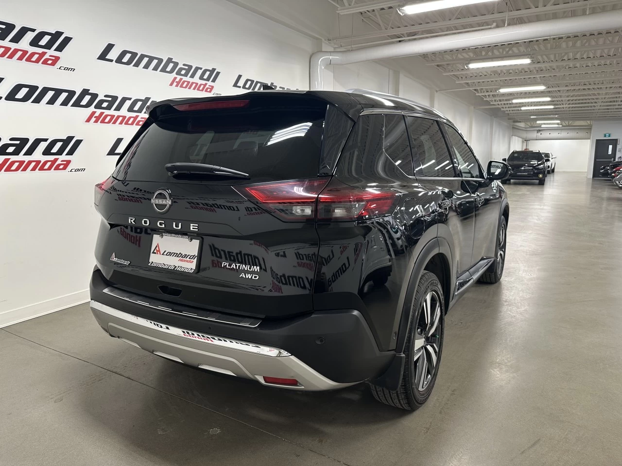 2022 Nissan Rogue Platinum Main Image