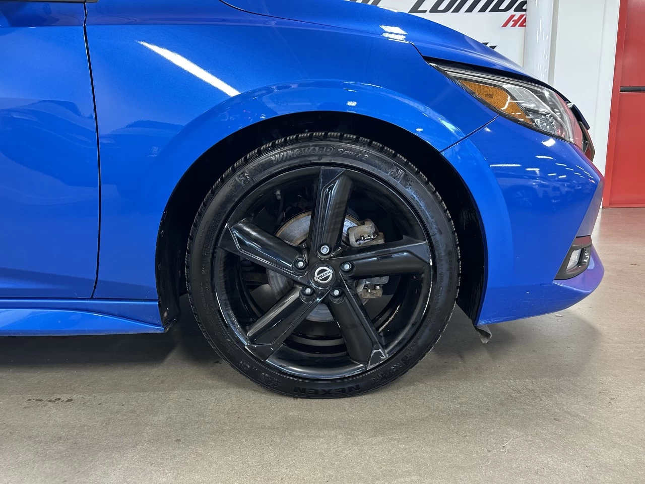 2021 Nissan Sentra SR https://www.lombardihonda.com/resize/b990ff35b810a3abc0cc817b2ca24889-1