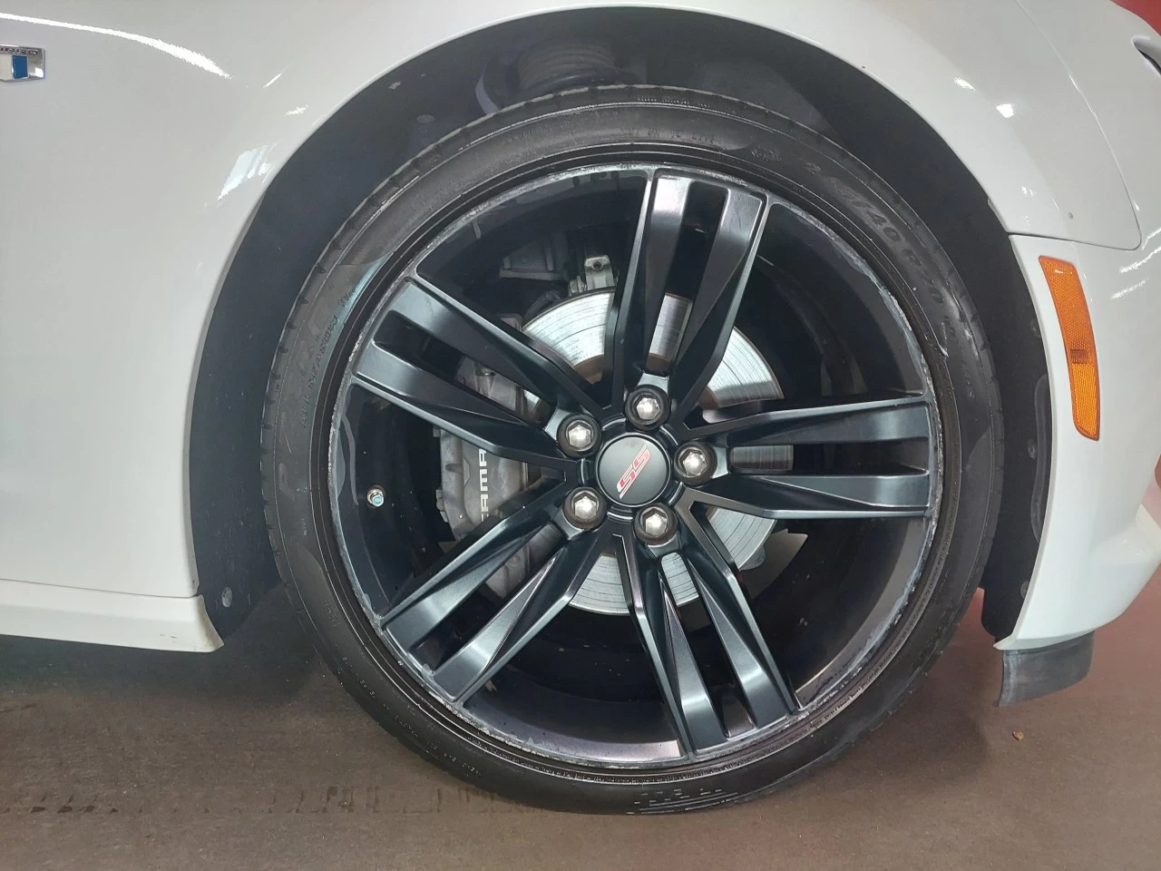 2016 Chevrolet Camaro 2SS https://www.lombardihonda.com/resize/b990ff35b810a3abc0cc817b2ca24889-1