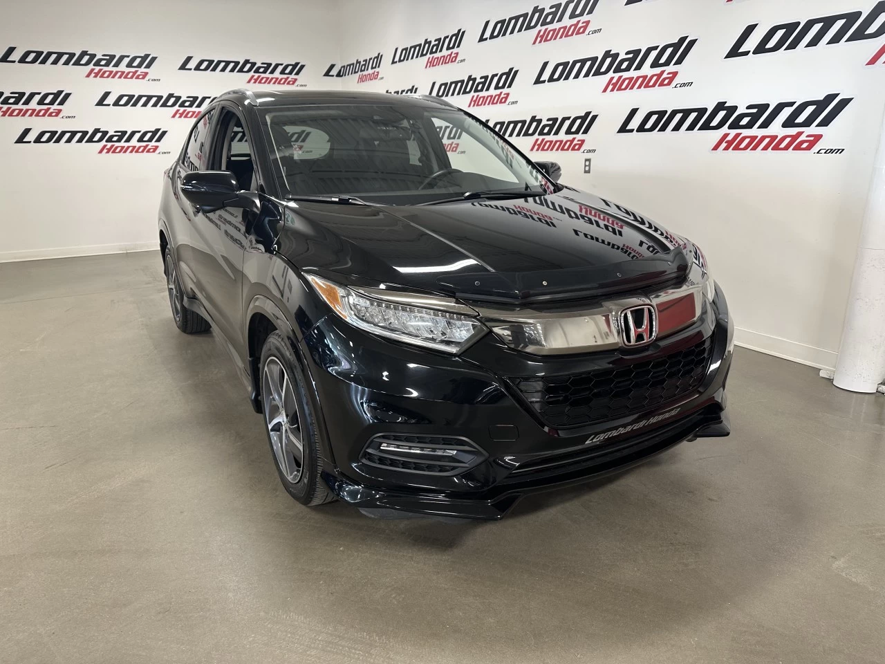 2019 Honda HR-V Touring Main Image