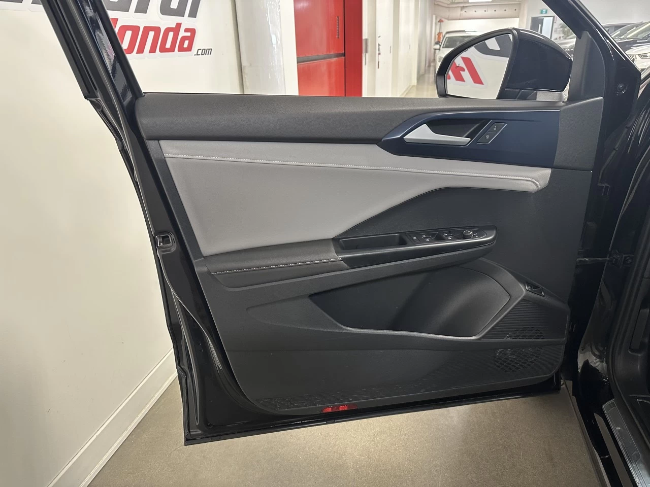 2024 Volkswagen Taos Comfortline Main Image