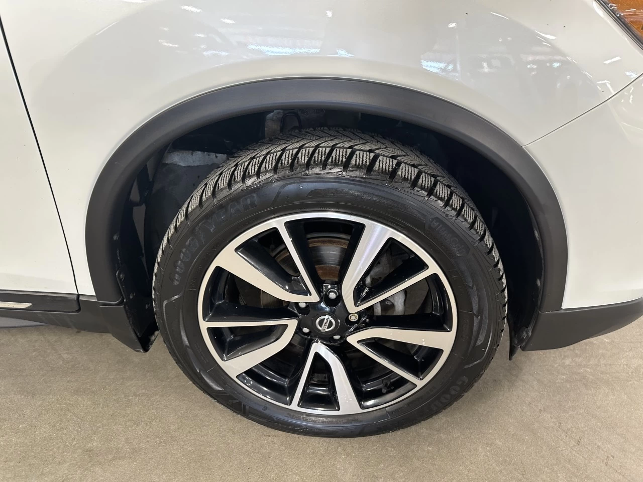 2018 Nissan Rogue SL Main Image