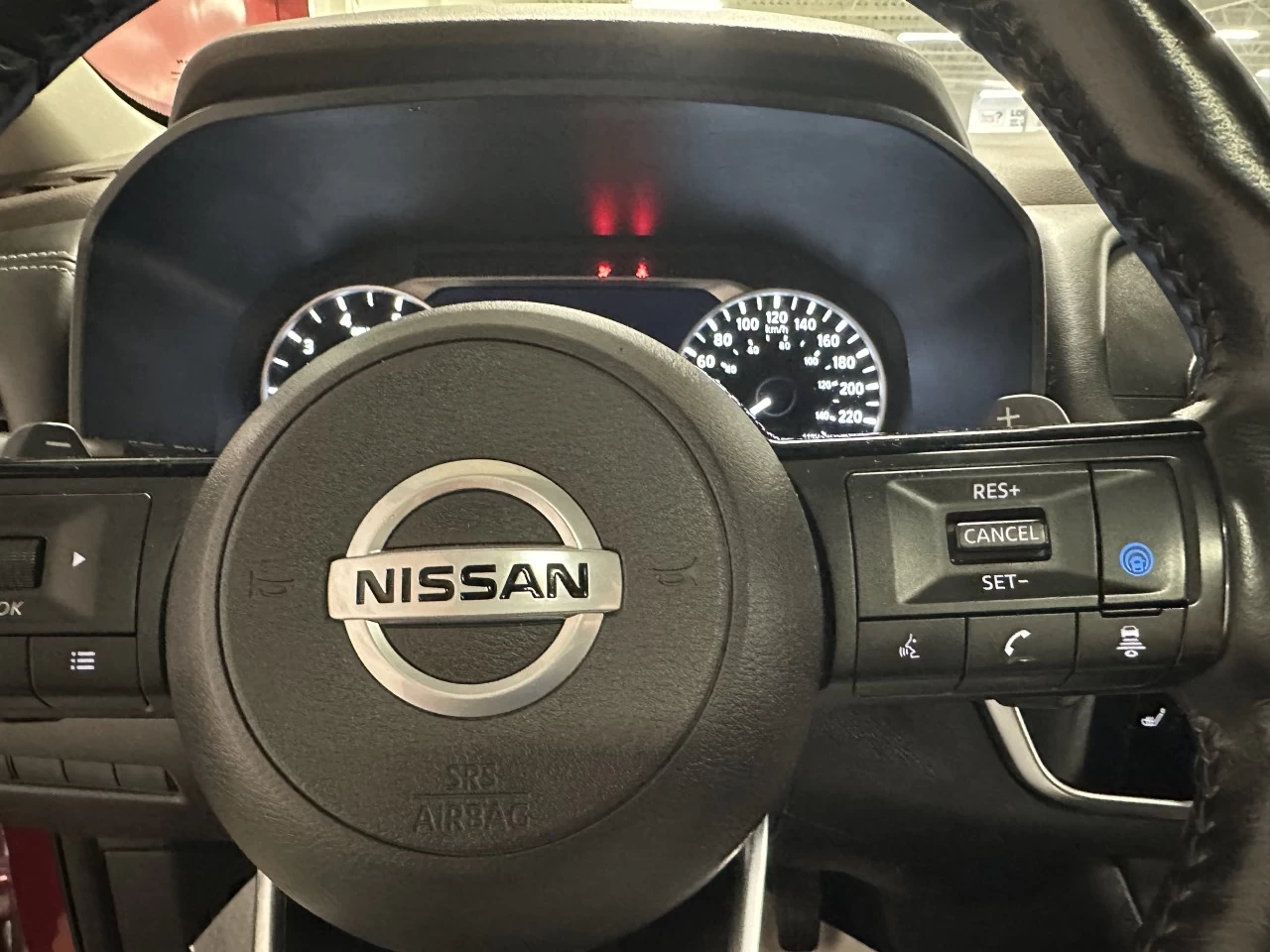 2021 Nissan Rogue
                                                    SV Image principale