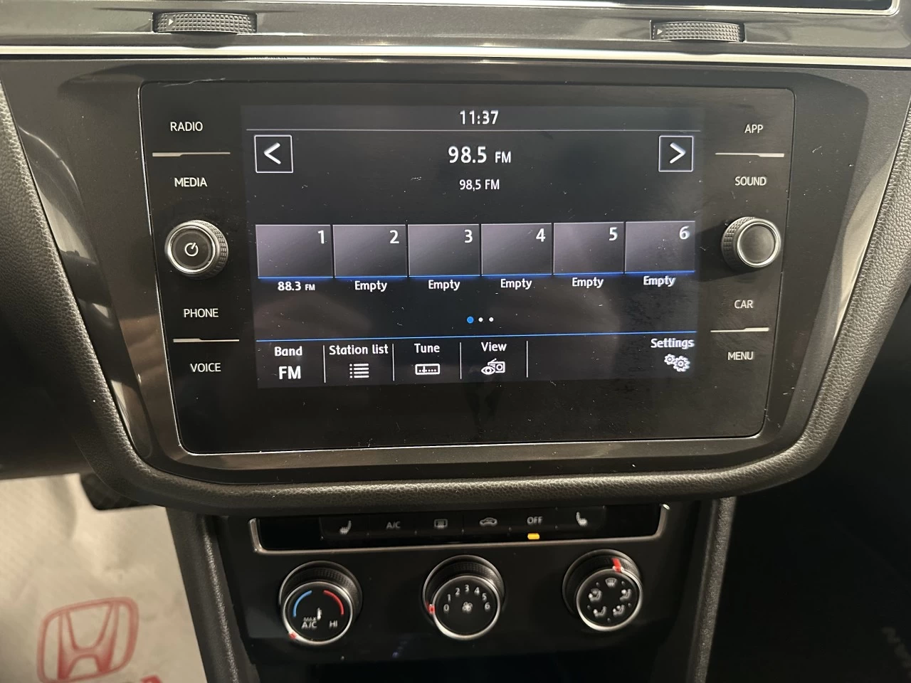 2018 Volkswagen Tiguan Trendline Main Image