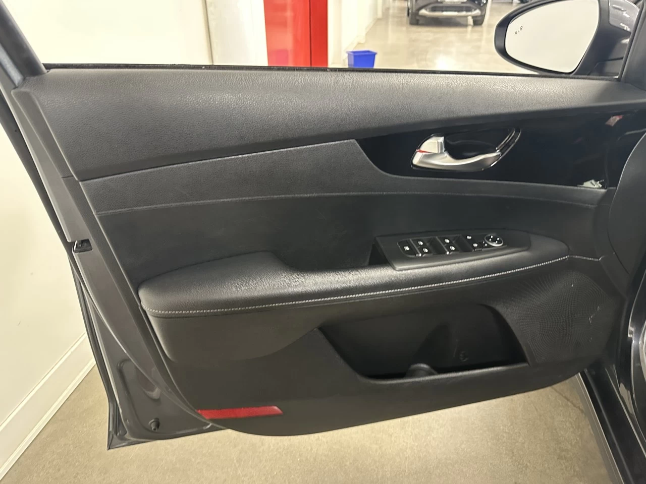 2023 Kia Forte EX Image principale