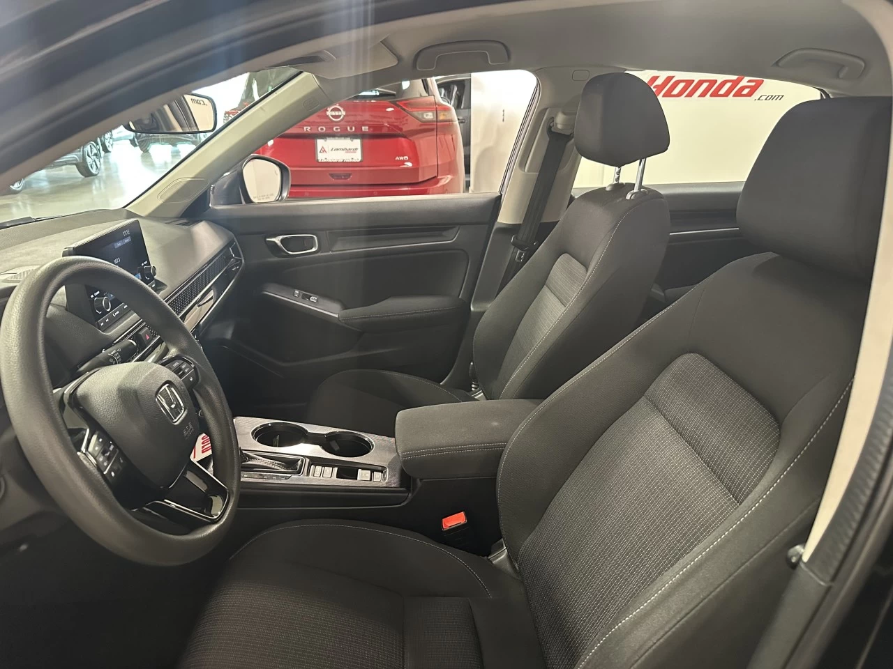 2022 Honda Civic LX Main Image
