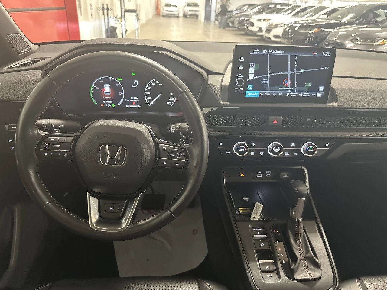 2023 Honda CR-V
                                                    Touring-Hybride Main Image