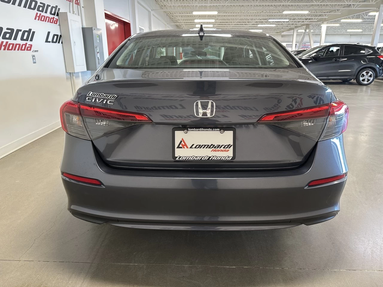 2022 Honda Civic
                                                    EX Main Image