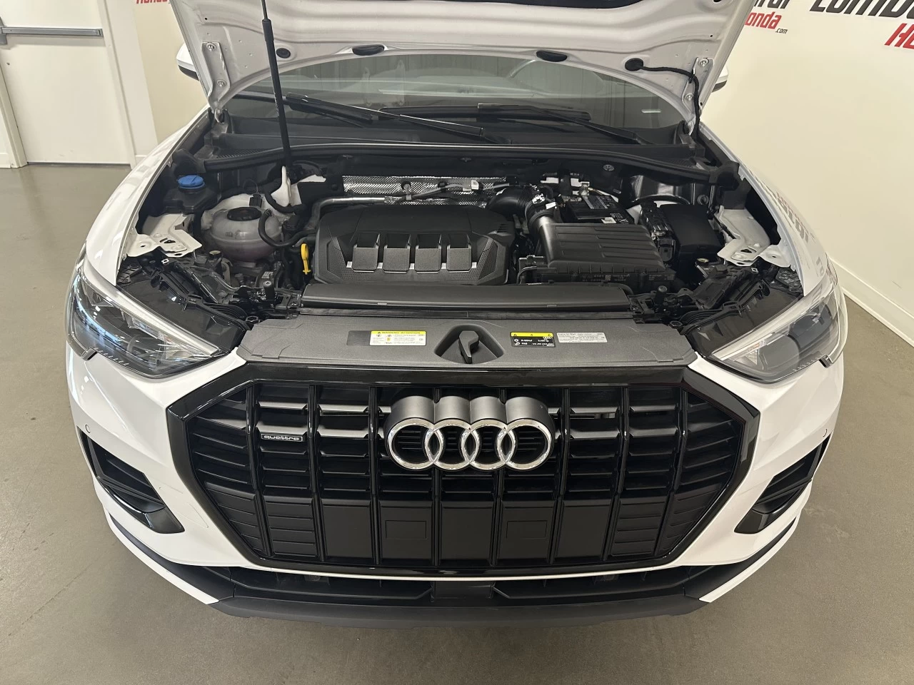 2022 Audi Q3 Komfort Main Image