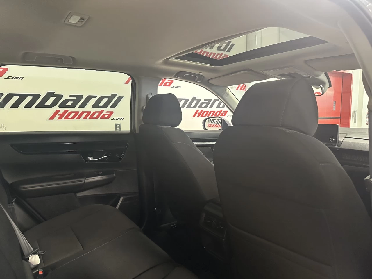 2023 Honda CR-V
                                                    Sport/Sport-B Image principale