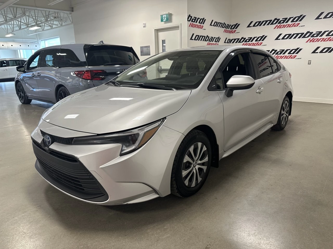 2024 Toyota Corolla
                                                    Hybrid Image principale
