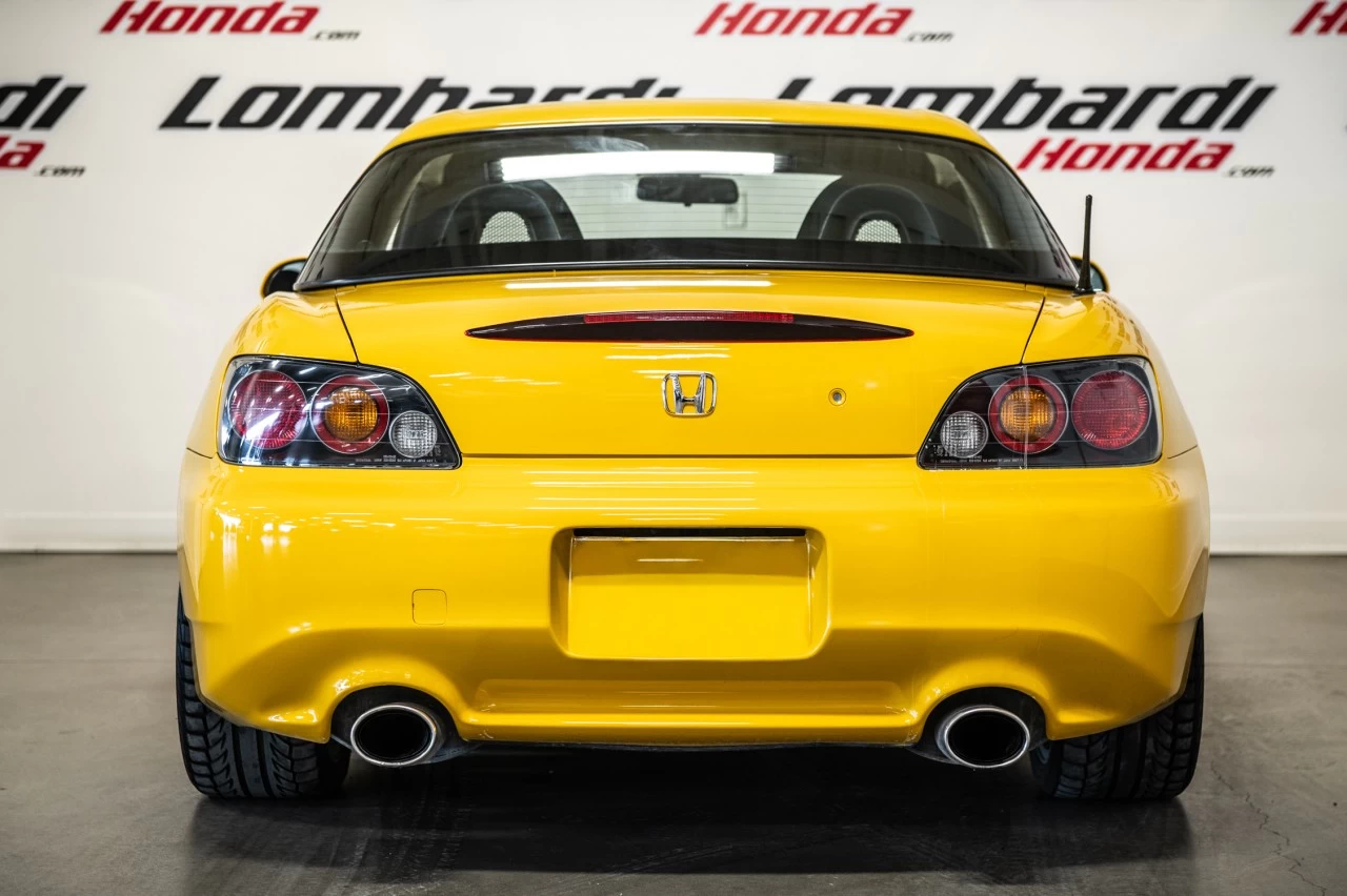 2005 Honda S2000 2dr Conv https://www.lombardihonda.com/resize/b990ff35b810a3abc0cc817b2ca24889-1