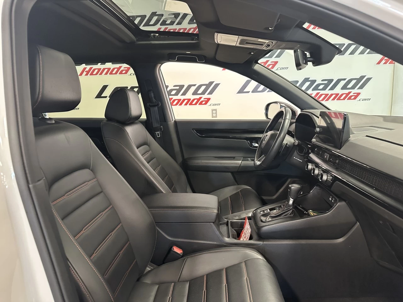 2023 Honda CR-V Touring Image principale