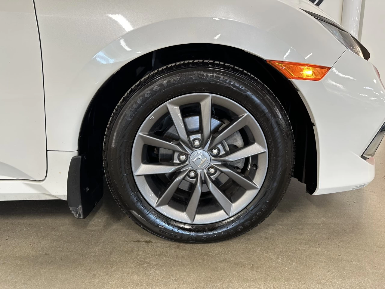 2020 Honda Civic EX https://www.lombardihonda.com/resize/b990ff35b810a3abc0cc817b2ca24889-1