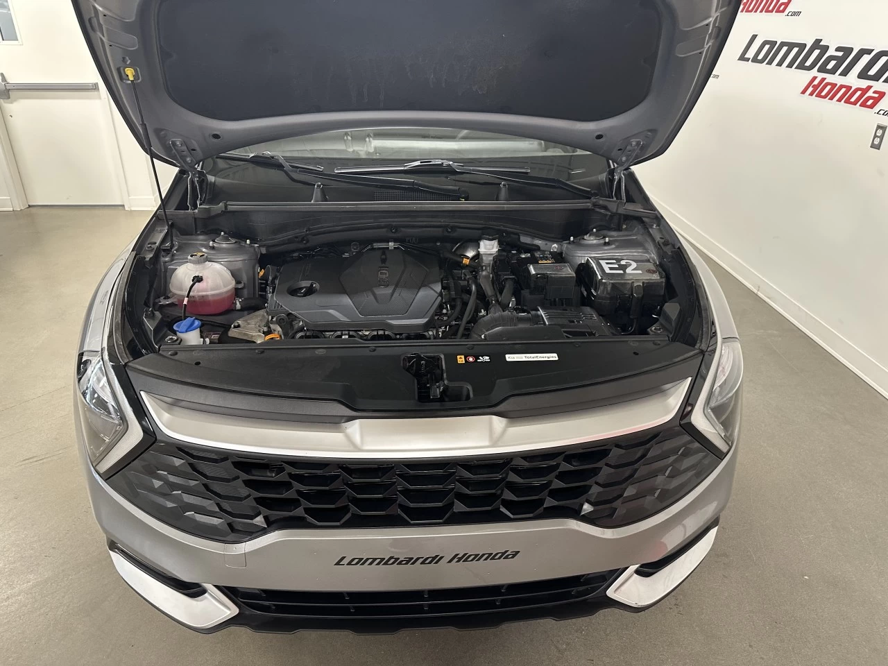 2024 Kia Sportage LX Main Image