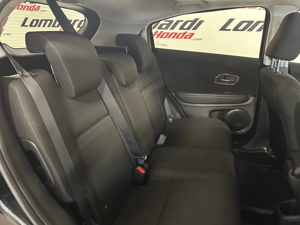 2017 Honda HR-V EX https://www.lombardihonda.com/resize/b990ff35b810a3abc0cc817b2ca24889-1