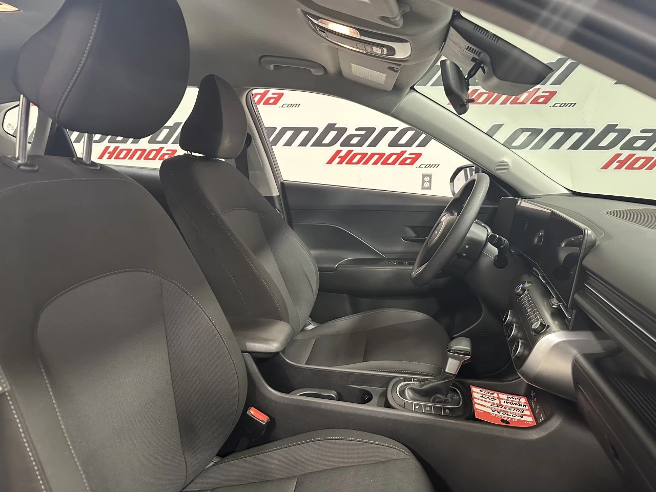 2024 Hyundai Kona Essential Image principale