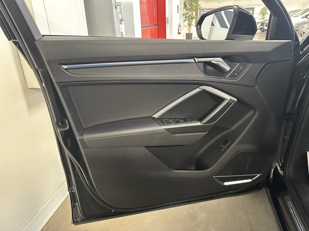 2019 Audi Q3 Technik Main Image