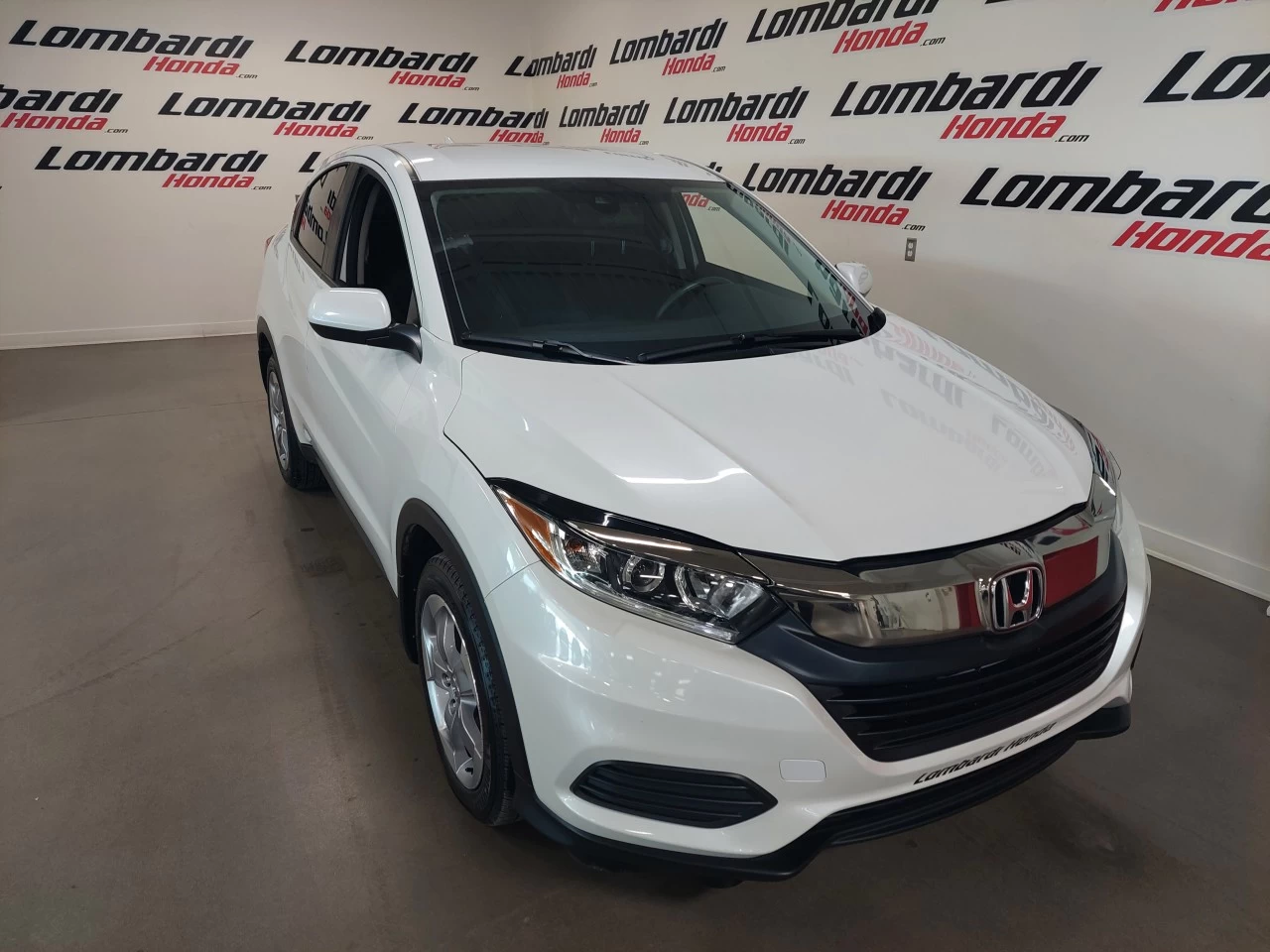 2019 Honda HR-V
                                                    LX Main Image