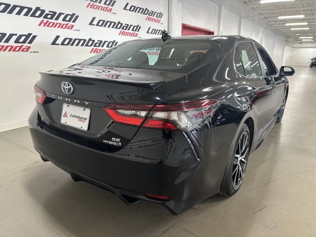 Toyota Camry Hybrid 2023