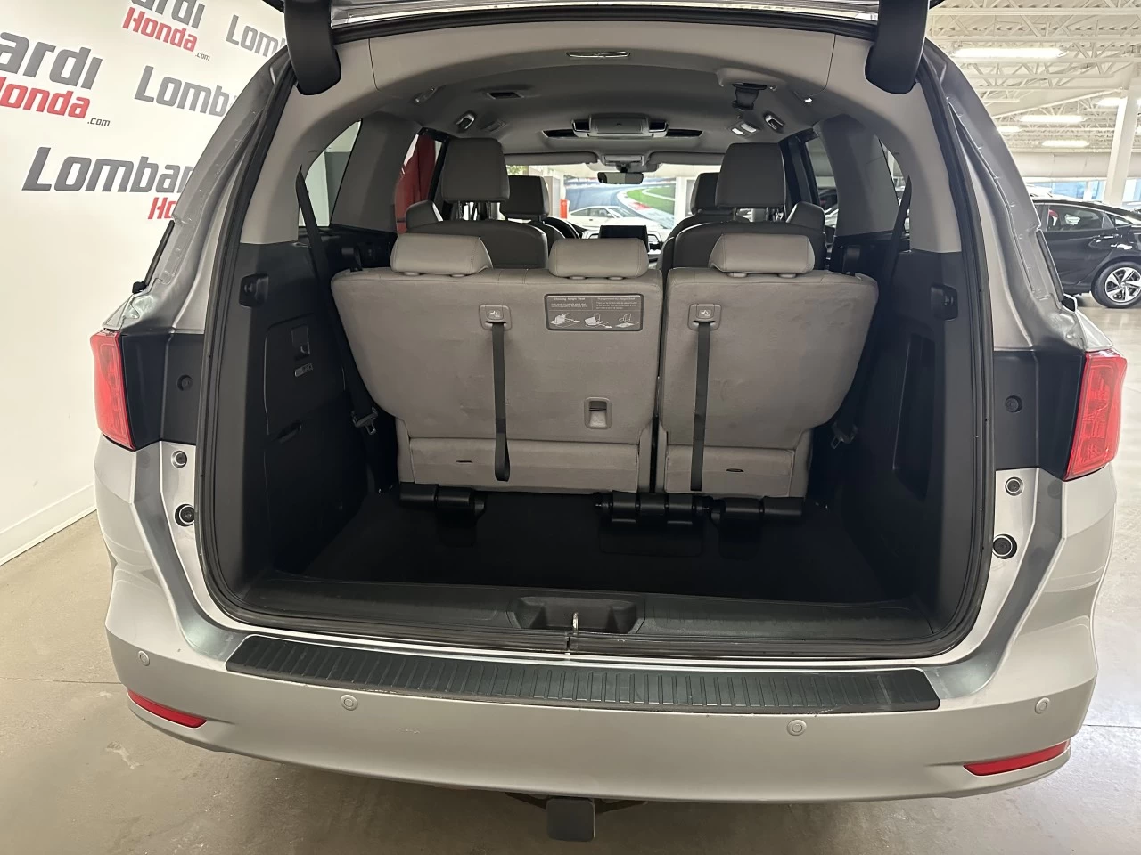 2019 Honda Odyssey Touring Image principale