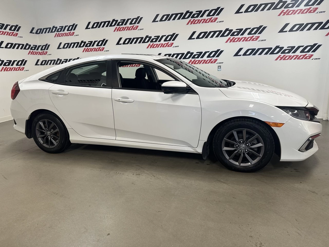 2021 Honda Civic EX Main Image