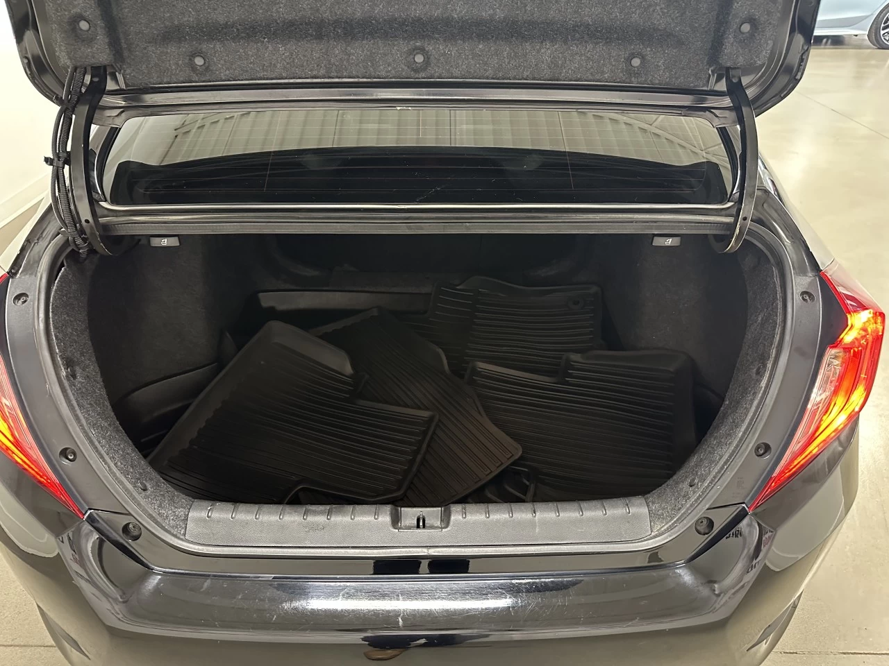2020 Honda Civic LX https://www.lombardihonda.com/resize/b990ff35b810a3abc0cc817b2ca24889-1