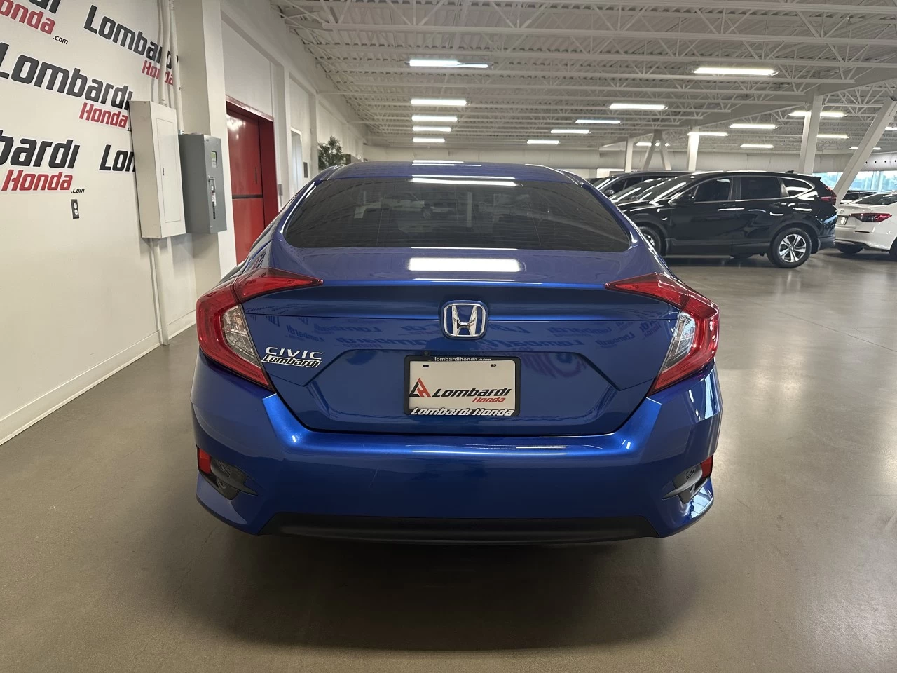 2016 Honda Civic
                                                    EX Main Image