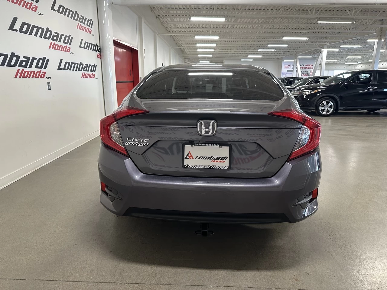 2018 Honda Civic
                                                    EX Image principale