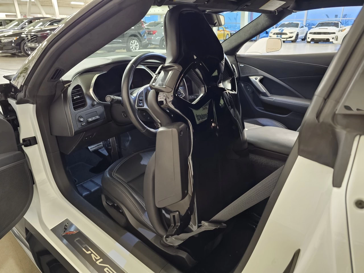 2019 Chevrolet Corvette Z06 3LZ https://www.lombardihonda.com/resize/b990ff35b810a3abc0cc817b2ca24889-1