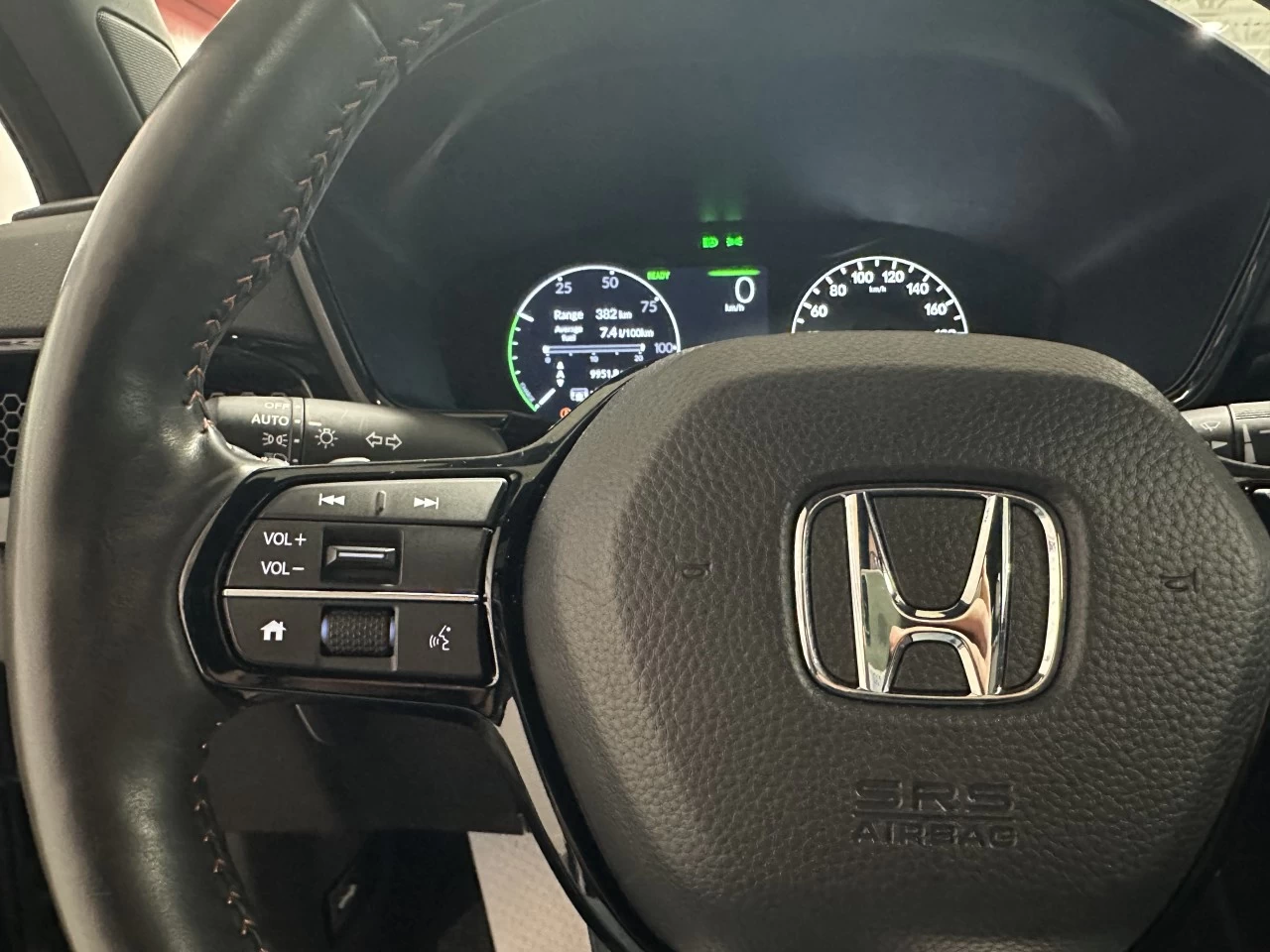 2023 Honda CR-V
                                                    Touring-Hybride Main Image
