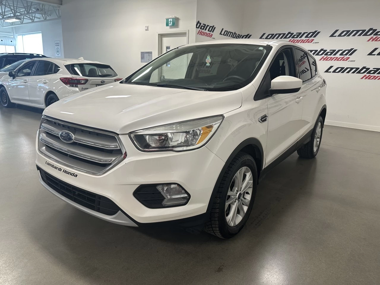 2019 Ford Escape
                                                    SE Image principale