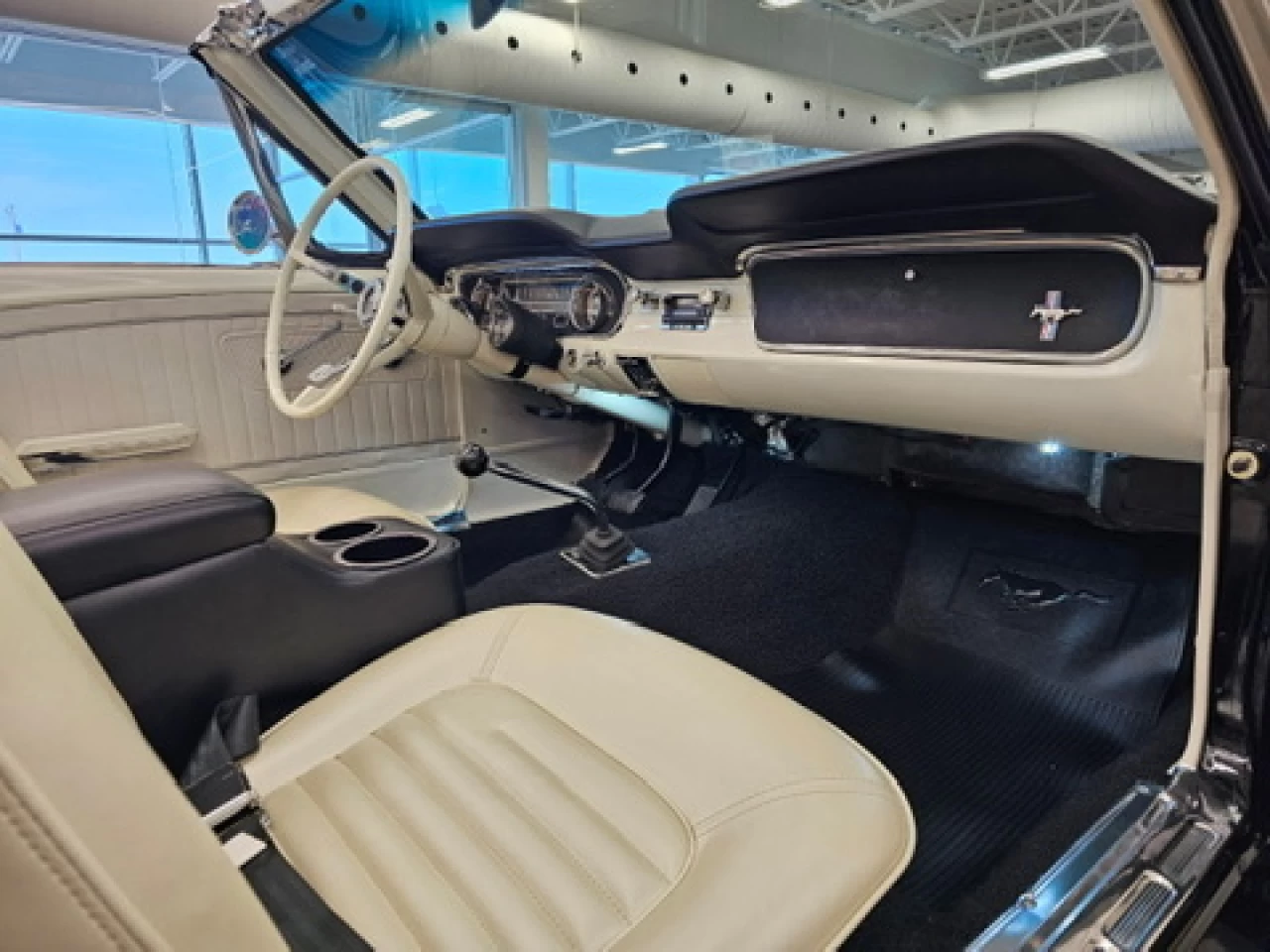 1965 Ford Mustang Ford Mustang Convertible Image principale
