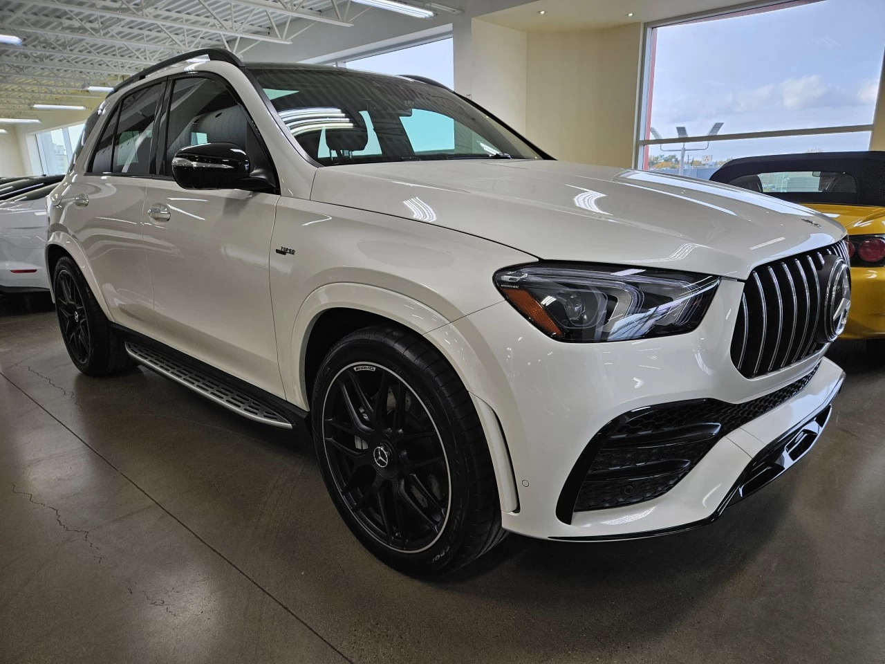 2023 Mercedes-Benz GLE
                                                    AMG GLE 53 Image principale
