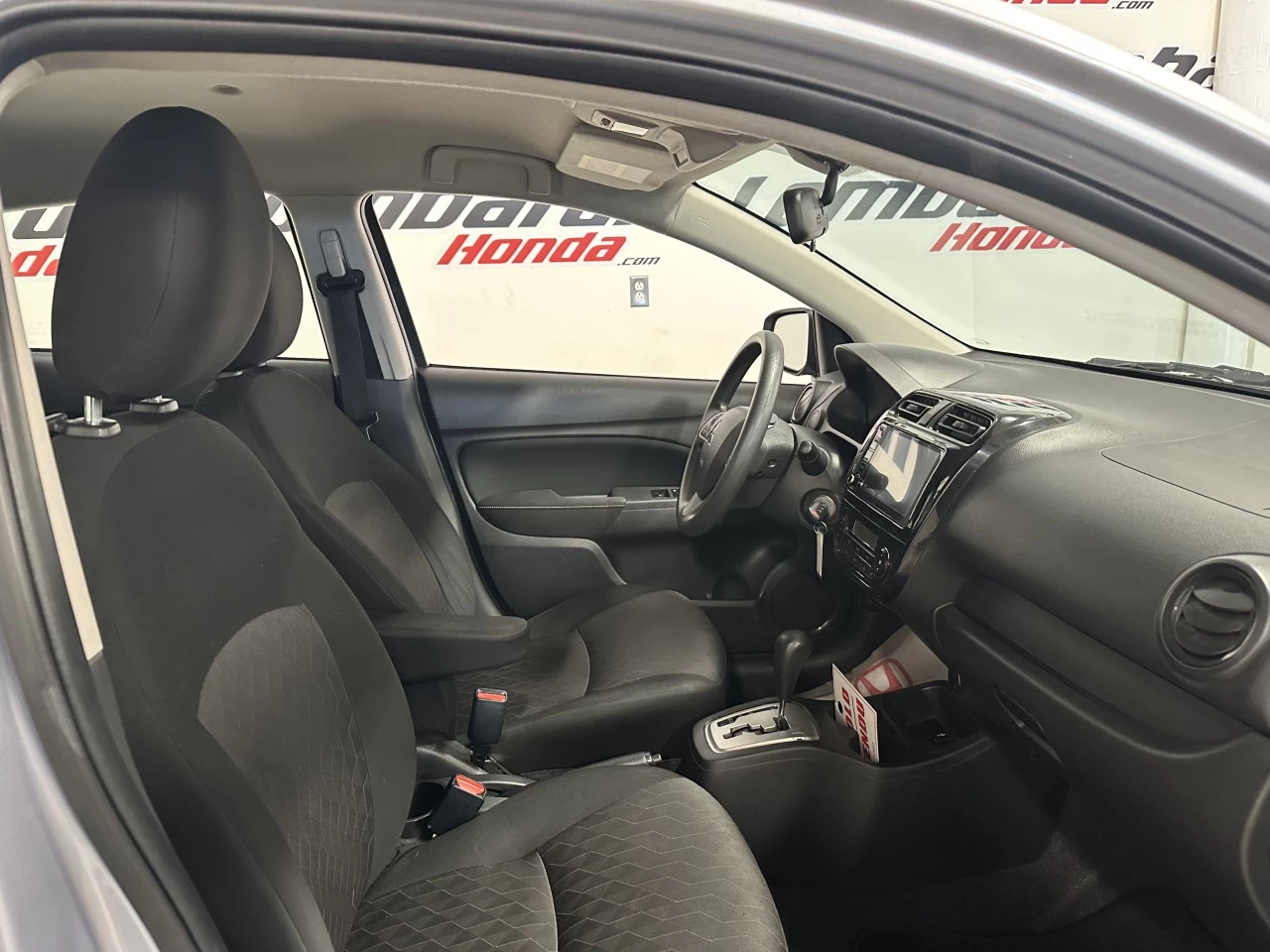 2022 Mitsubishi Mirage SE Image principale