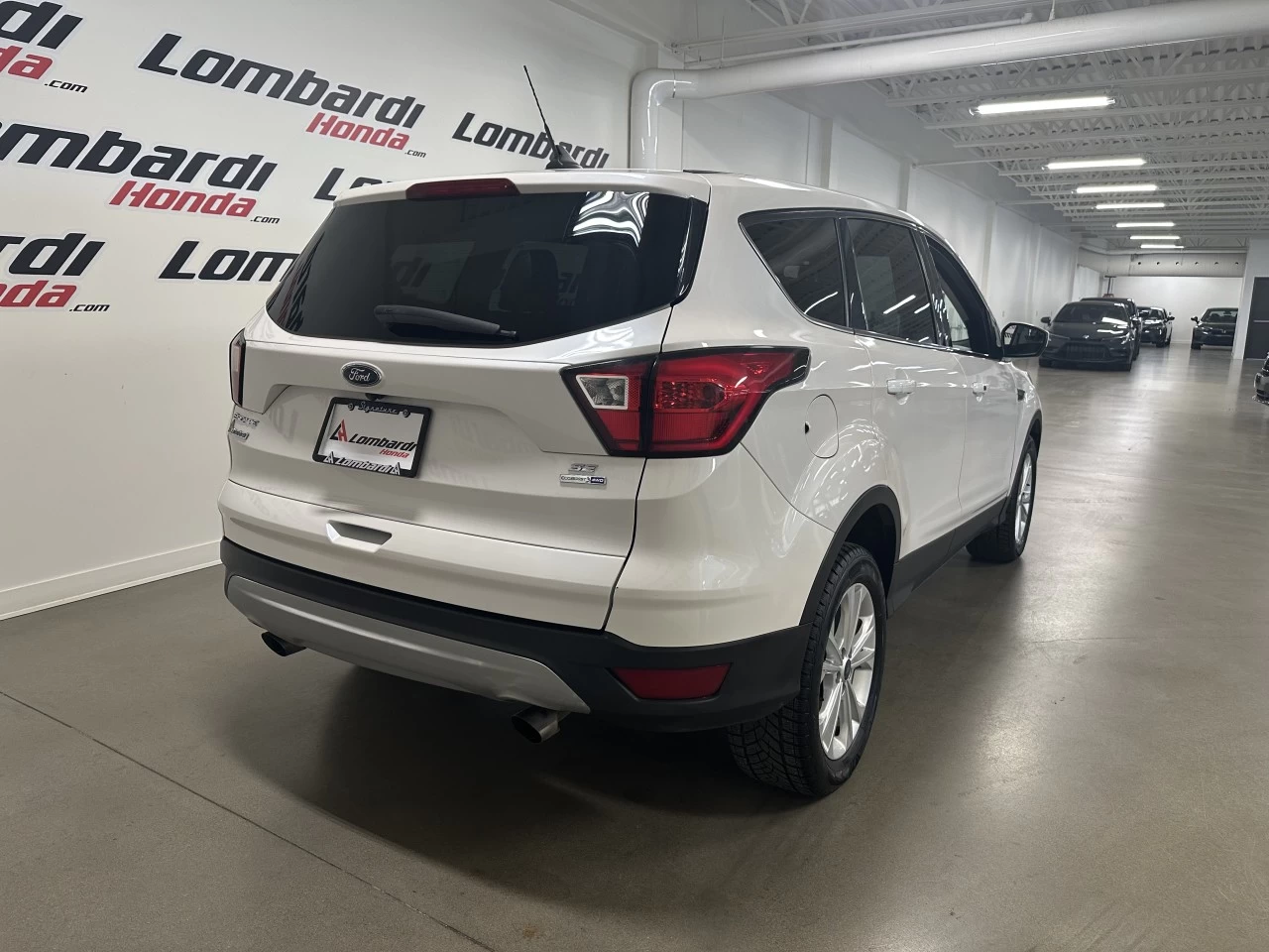2019 Ford Escape
                                                    SE Image principale