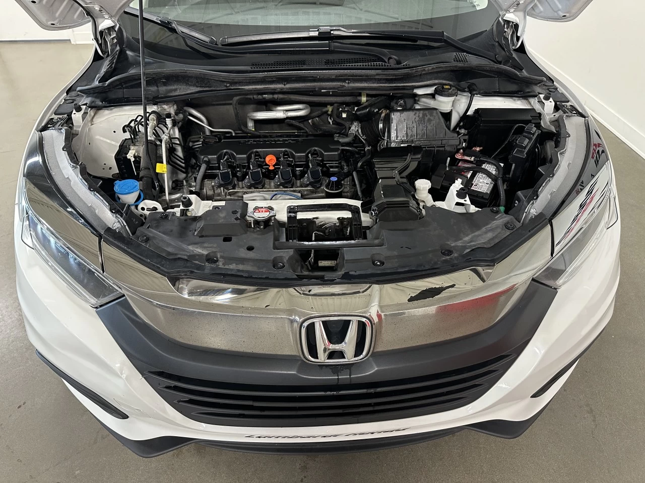 2020 Honda HR-V LX https://www.lombardihonda.com/resize/b990ff35b810a3abc0cc817b2ca24889-1